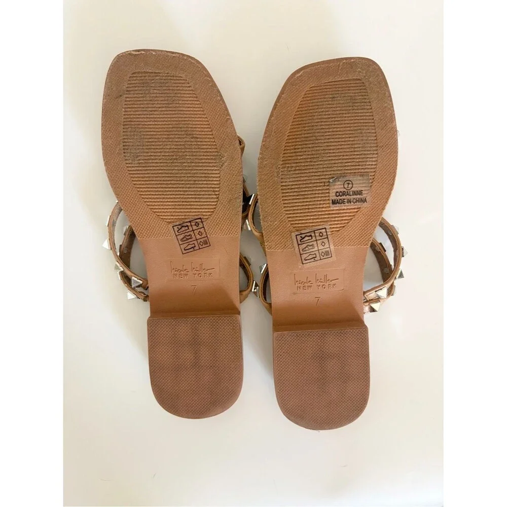 Nicole Miller Coralinne Studded Flat Sandals Edgy Neutral Nude Size 7